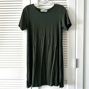Fighting Eel BASIC Olive Green dress Size Small